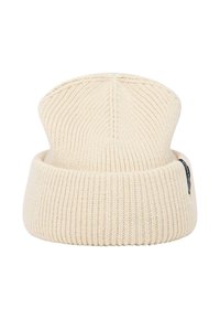 Cremefarvet ribbet strikbeanie med foldet kant og lille sort mærke på siden.