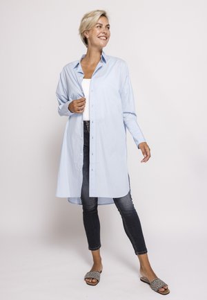 BILLIE - Button-down blouse - blue