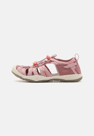 MOXIE YOUTH UNISEX - Vaikščiojimo sandalai - red
