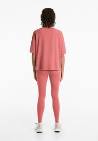 OYSHO BOXY SHORT-SLEEVED  - T-shirt basique - multi-coloured