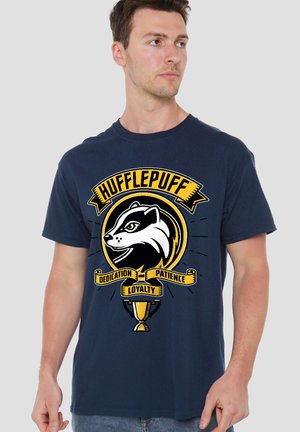 Harry Potter, HARRY POTTER HUFFLEPUFF CHARACTER TRAITS PATCH - T-Shirt print - dark blue