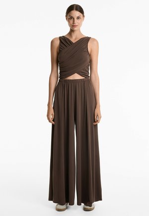 OYSHO SOFT TOUCH CROSSOVER - Kombinezon - brown