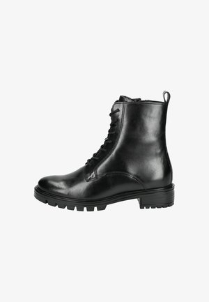 Bota de tobillo de cuero negro con un diseño elegante, que presenta cordones, una lengüeta para facilitar el uso y una suela texturizada para un mejor agarre.