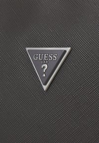 Guess CERTOSA UNISEX - Taška s příčným popruhem - grey