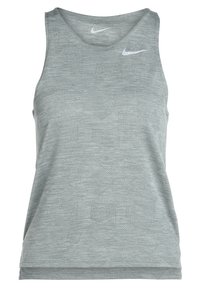 Camiseta sin mangas de Nike en gris claro con un patrón geométrico, cuello redondo y diseño sin mangas. Fabricada con un tejido transpirable para mayor comodidad.