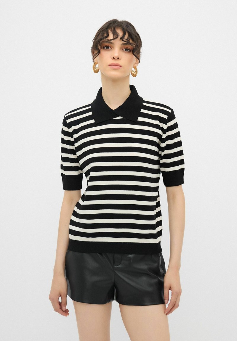 adL Printtipaita - striped black