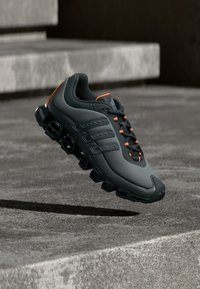 Valitud, grey six/lucid orange