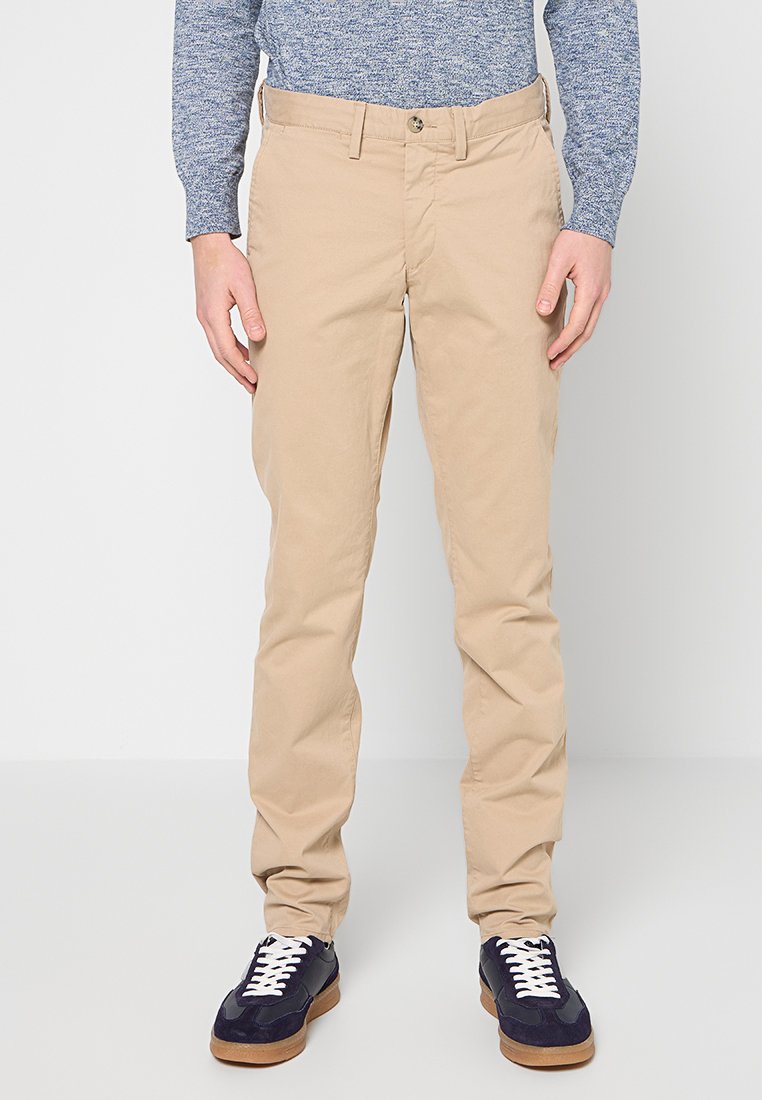 SLIM FIT