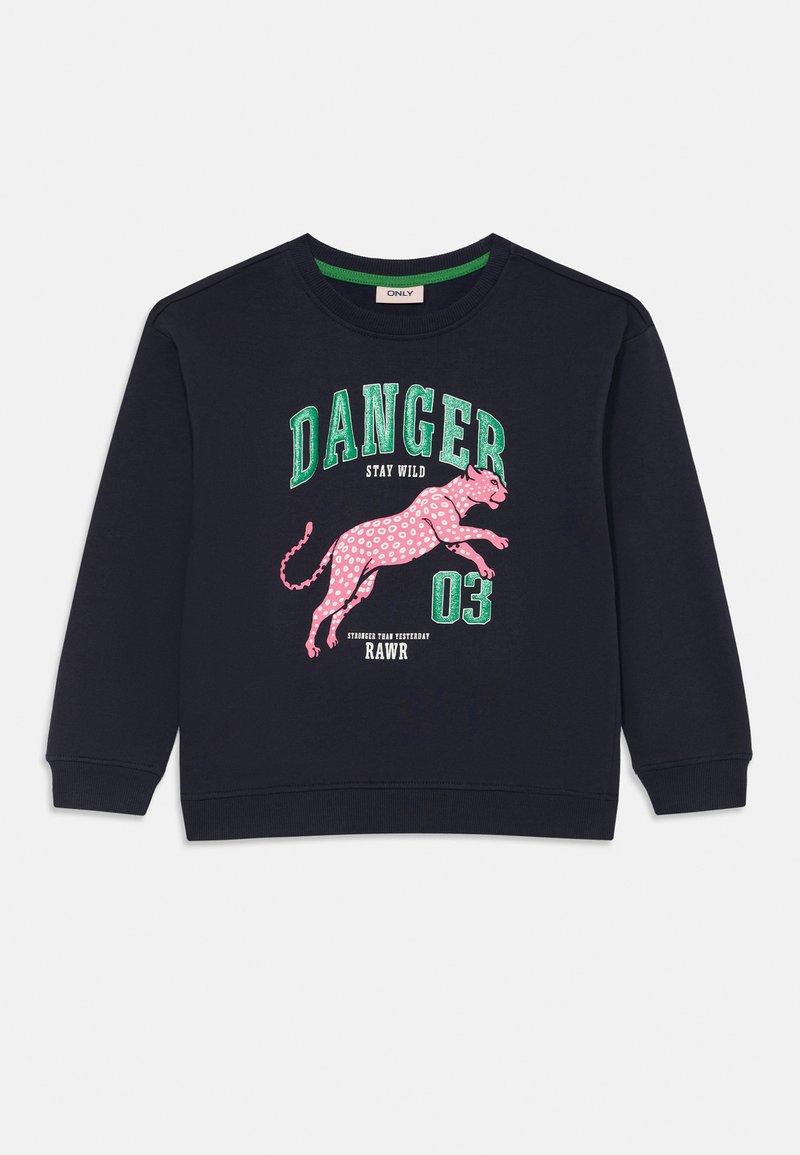 Sweatshirt azul-escuro com texto verde "DANGER", ilustração de leopardo com manchas rosas e frases brancas "STAY WILD", "03", "RAWR" na frente.