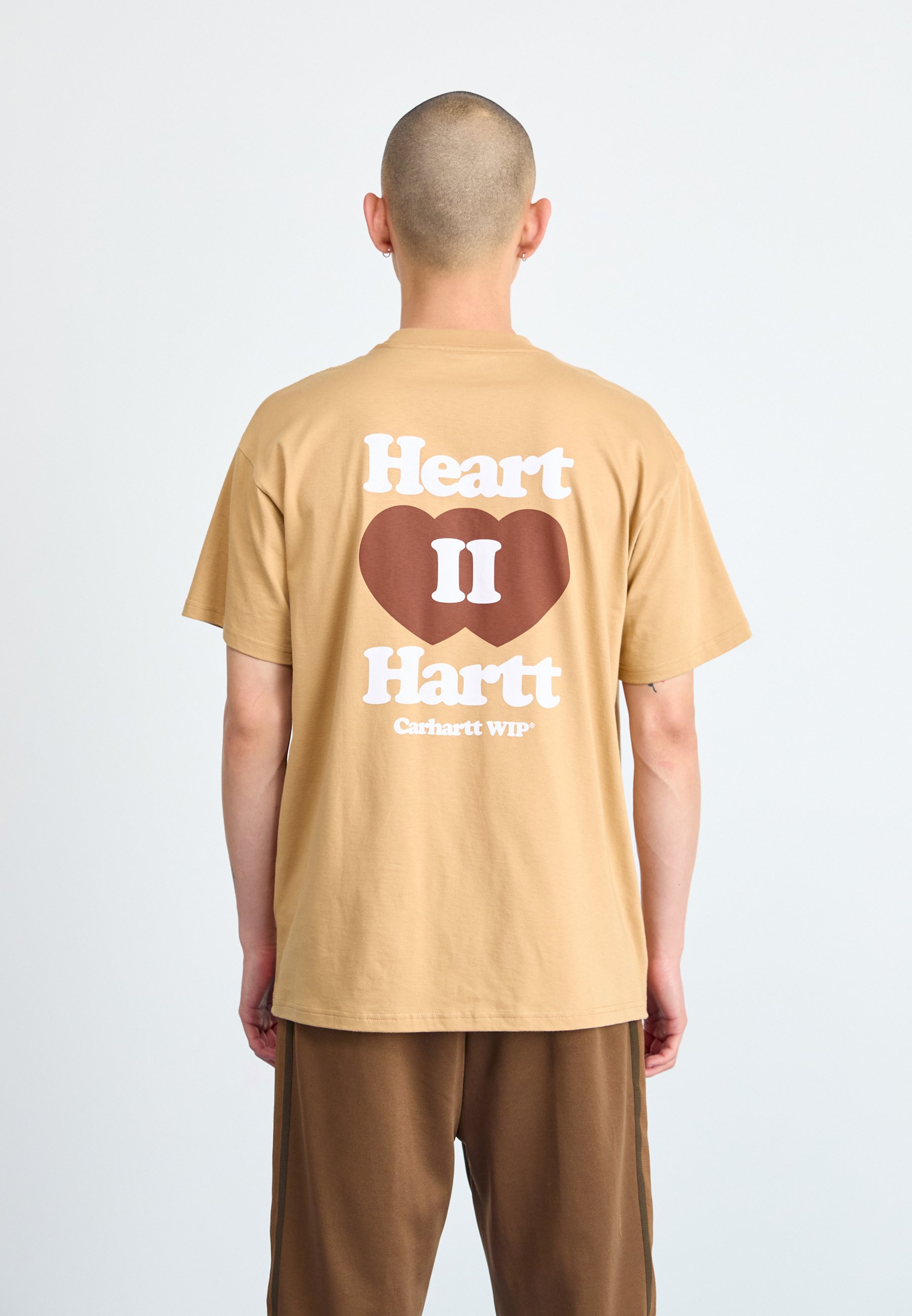 ★ドイツ発*carhartt WIP*新作*Heart II Hartt Tシャツ/D-BROWN Carhartt WIP Heart II Hartt T-Shirt | Dusty Hamilton Brown
