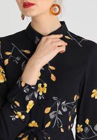 Vero Moda Skjortklänning - dark blue