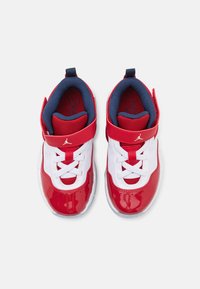 Jordan JORDAN STAY LOYAL 3 UNISEX - Sneakers basse - white/varsity red/midnight navy