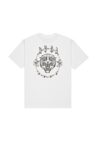 Witte t-shirt met korte mouwen met een afbeelding van een brullende tijger omringd door rozen en prikkeldraad, in zwarte inktdetails.