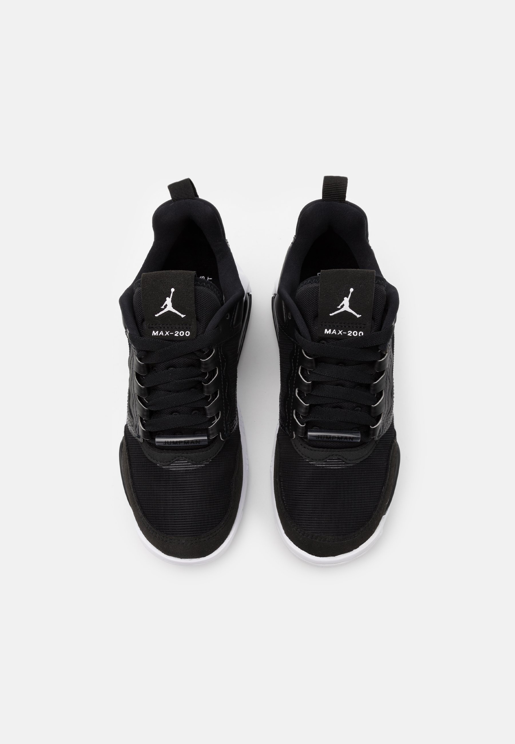 Jordan MAX 200 BG UNISEX - Basketball shoes - black/white/black - Zalando.ie
