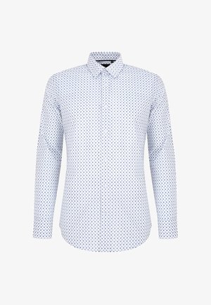 Koszula z długim rękawem w białym materiale z niebieskim wzorem w kropki, z klasycznym kołnierzykiem i listwą guzikową, gładka w dotyku.