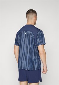 ASICS ROAD TOP - Športne majice - blue expanse/midnight