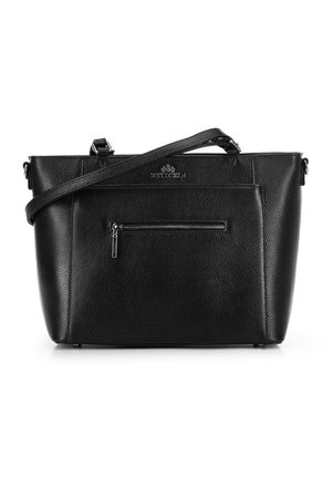 Schwarze Lederhandtasche mit strukturiertem Oberflächen, ausgestattet mit einer vorderen Reißverschlusstasche, einem langen verstellbaren Tragegurt und Logo-Details an der Oberseite.