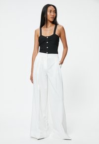 Koton BUTTON DETAIL STRAPP TANK - Top - black