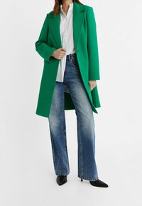 Stradivarius Mantel - green