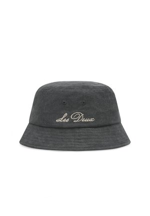 Gray bucket hat made of soft fabric, featuring embroidered text "Les Deux" in a lighter color on the front, with a structured brim.