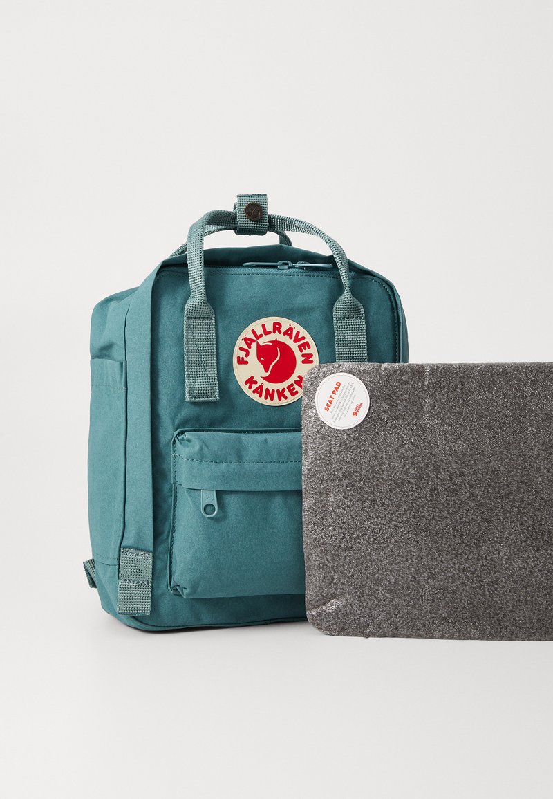 kanken mini backpack frost green Kånken supple shoulder straps Kånken Mini Backpack - Frost