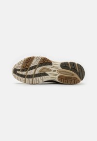 Reebok Classic PREMIER TRINITY  - Sportcipő - grey/light grey/light brown