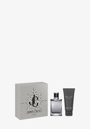 Jimmy Choo Man gaveæske med sølv snefnugæske, røgfarvet glas cologneflaske og sort shower gel-tube på hvid baggrund.