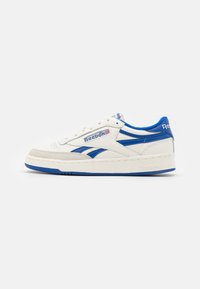 Reebok Classic - CLUB C REVENGE VINTAGE UNISEX TRAINERS - Sneakers laag - chalk/croyal/excred Miniatuurafbeelding 1