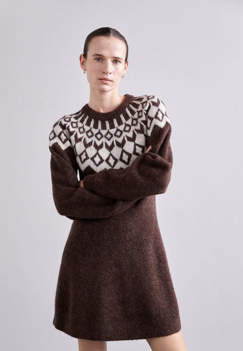 Nella Raglan Dress (P605507)
