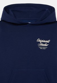 Jack & Jones Junior JORNORREBRO TYPO BACK - Sweat à capuche - ocean cavern