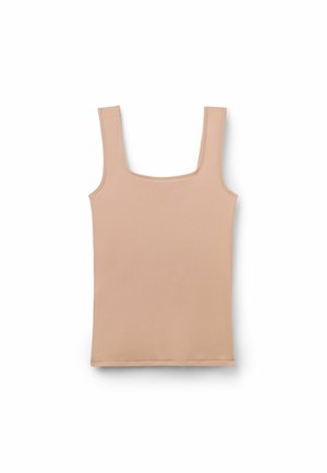 Nacktfarbener Tanktop mit quadratischer Ausschnitt, breiten Trägern und einer glatten, dehnbaren Textur. Einfaches Design, keine Muster oder Akzente.