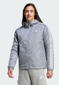 adidas Sportswear ESSENTIALS 3-STRIPES INSULATED HOODED - Zimní bunda - grey