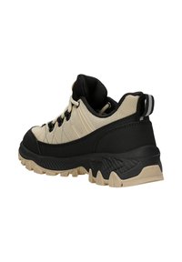 Lekkie buty trekkingowe w kolorze beżowym i czarnym, z teksturowanym wierzchem, trwałą gumową podeszwą oraz wzmocnionym piętą z uchwytem.