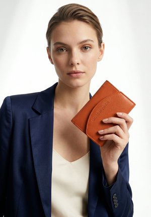 Gian Marco Venturi, GIAN MARCO VENTURI WALLET - Portemonnee - orange