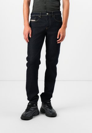 DFINITIVE - Jeans a sigaretta - 01