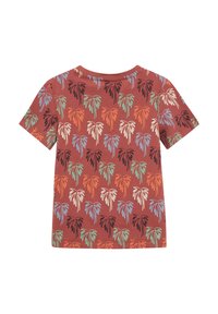 Koszulka krótki rękaw w rdzawoczerwonym kolorze z wielokolorowym nadrukiem palm. Okrągły dekolt i luźny krój.