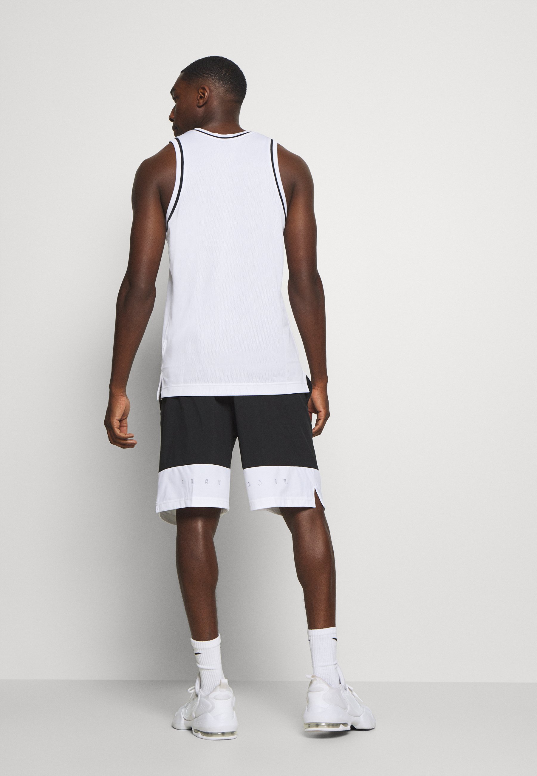 nike performance short