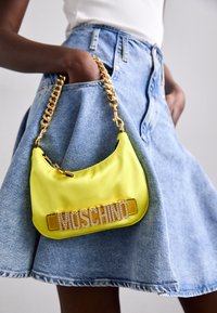 LETTERING STRASS - Bolso de mano - fantasy yellow