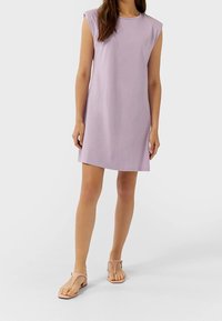 Stradivarius Robe en jersey - purple