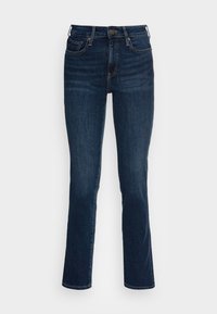 Jeans de mezclilla azul oscuro con un diseño de pierna recta, una cintura de altura media, y bolsillos delanteros y traseros con costuras visibles.