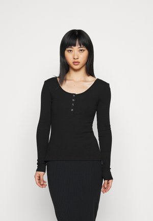 PCKITTE - Topper langermet - black
