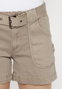 Koroshi Džinsa auduma šorti - beige