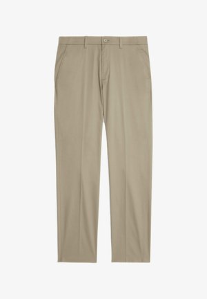Pantalones beige ajustados, confeccionados con tejido ligero, con corte de pierna recta, bolsillos frontales y cierre de botón único en la cinturilla.