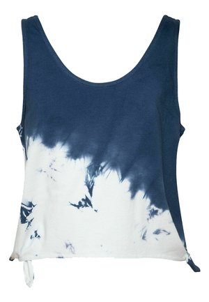 Débardeur court sans manches avec motif tie-dye bleu marine et blanc et encolure arrondie.