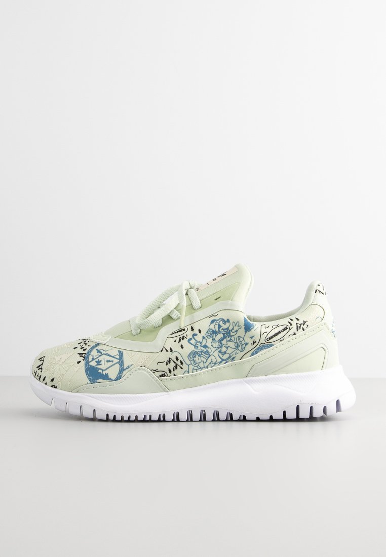 Sneakers low