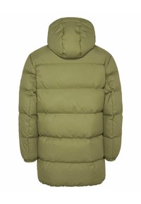 Vadderad jacka i olivgrön, med huva, horisontellt quiltad design och elastiska muddar. Tillverkad av ett lätt, vattentåligt material.