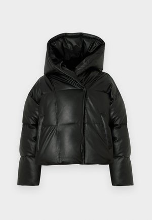 Μαύρο παλτό με μαξιλαράκια και κουκούλα, με φερμουάρ, καπιτονέ σχέδιο και πλαϊνές τσέπες. Λείο, συνθετικό υλικό.