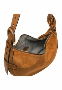 Sac à épaule en daim marron de forme arrondie, doté d'une fermeture éclair, d'une bandoulière en cuir réglable et de détails en métal doré contrastant.