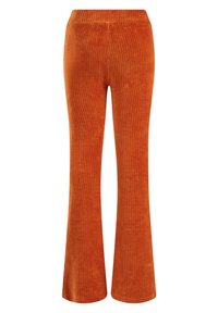 Rebrasti, razširjeni hlače iz blaga v barvi žgane oranžne. Imajo visok pas in teksturiran videz, kar ustvarja mehak in prijeten izgled.