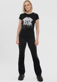 Paradiso Clothing QUEEN DIAMANTE CREST - Print T-shirt - black